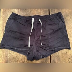 GUC Women’s Vuori Ripstop Dark Grey Shorts Size L.